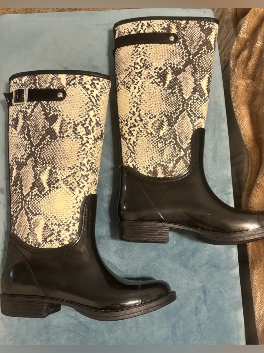 Qupid Black & Cream Snake-Print Rain Boots